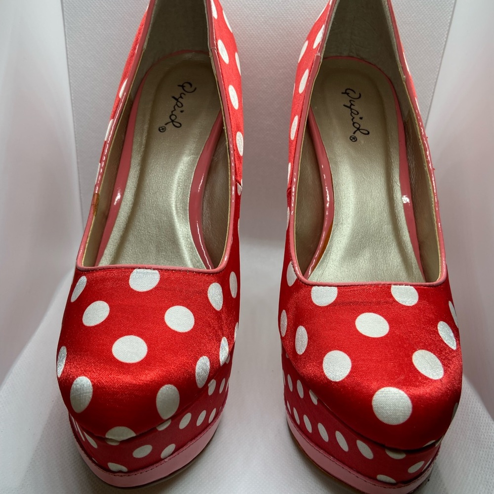 Size 7.5 red/pink/white polka dots pumps